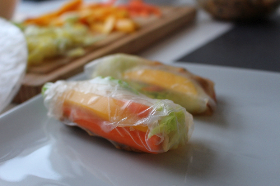 Mango Avocado Sommerrollen – let´s roll!