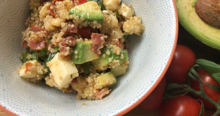 Avocado-Quinoa-Salat, der knackige Energybooster