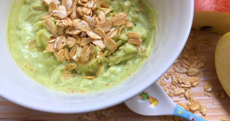 Avocado Joghurt zum Frühstück – der Sattmacher mit Apfel und Haferflocken