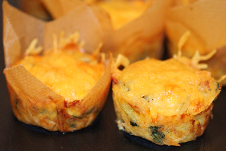 Spinat Feta Muffins - herzhaft mit Quinoa - Feinkostrausch
